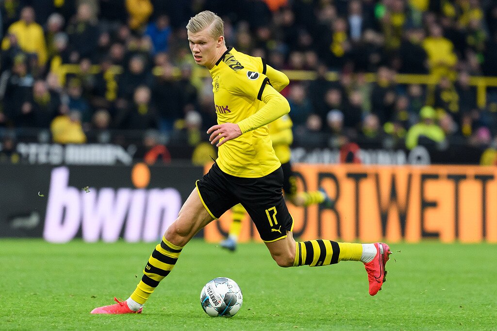 他带着伤坚持踢到最后