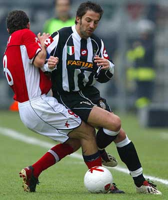 关于尤尔曼德的勒沃库森：1、核心阵型为4-2-3...