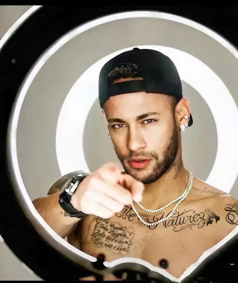 亚冠二级战报：科曼双响，菲利克斯传射，利雅得胜利5-1扎瓦拉（亚冠战报：科曼梅开二度，菲利克斯传射建功，利雅得胜利5-1大胜扎瓦拉）