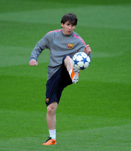 爱尔兰主帅：命运掌握在自己手中，不便提前透露首发阵容（爱尔兰主帅：我们掌控命运，首发阵容暂不公开）